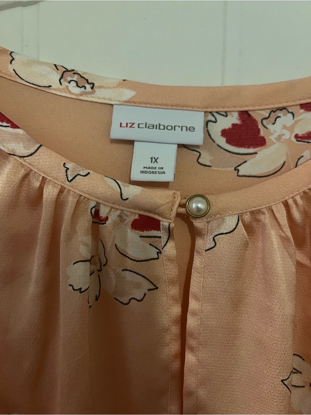Liz Claiborne Peach Floral Satin Nightgown with Pearl Snap